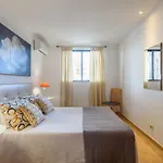 Protea - 5 Bedroom, Beach, Air-con, Wifi Albufeira