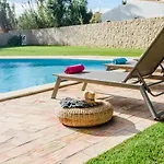 Vakantiehuis Protea - 5 Bedroom, Beach, Air-con, Wifi *