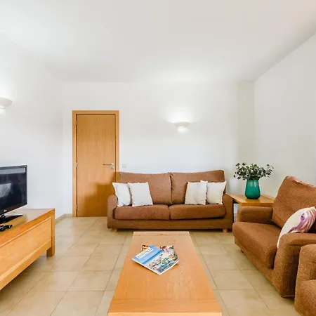 Protea - 5 Bedroom, Beach, Air-con, Wifi *