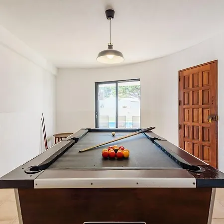 Protea - 5 Bedroom, Beach, Air-con, Wifi 펜션