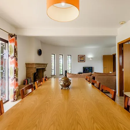 Protea - 5 Bedroom, Beach, Air-con, Wifi 알부페이라