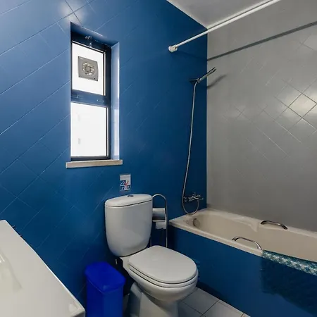 펜션 Protea - 5 Bedroom, Beach, Air-con, Wifi 알부페이라