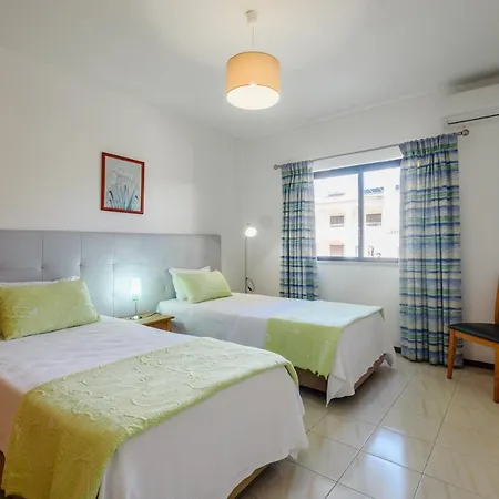 Protea - 5 Bedroom, Beach, Air-con, Wifi * 알부페이라